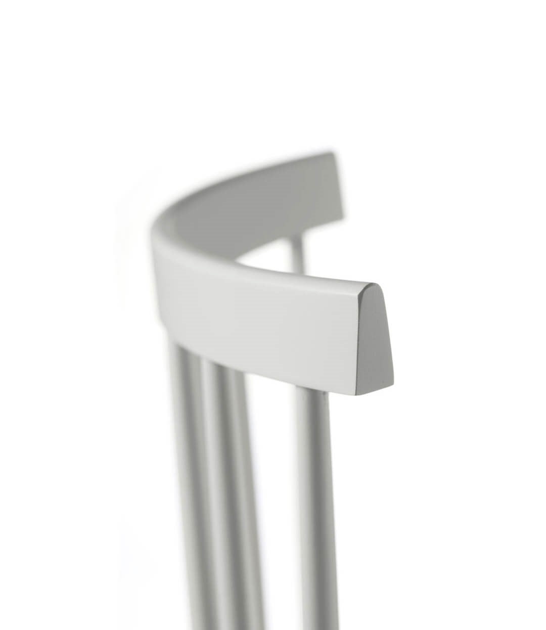 J46 Stol 2stk Bøg Dust & Bones af Poul M. Volther