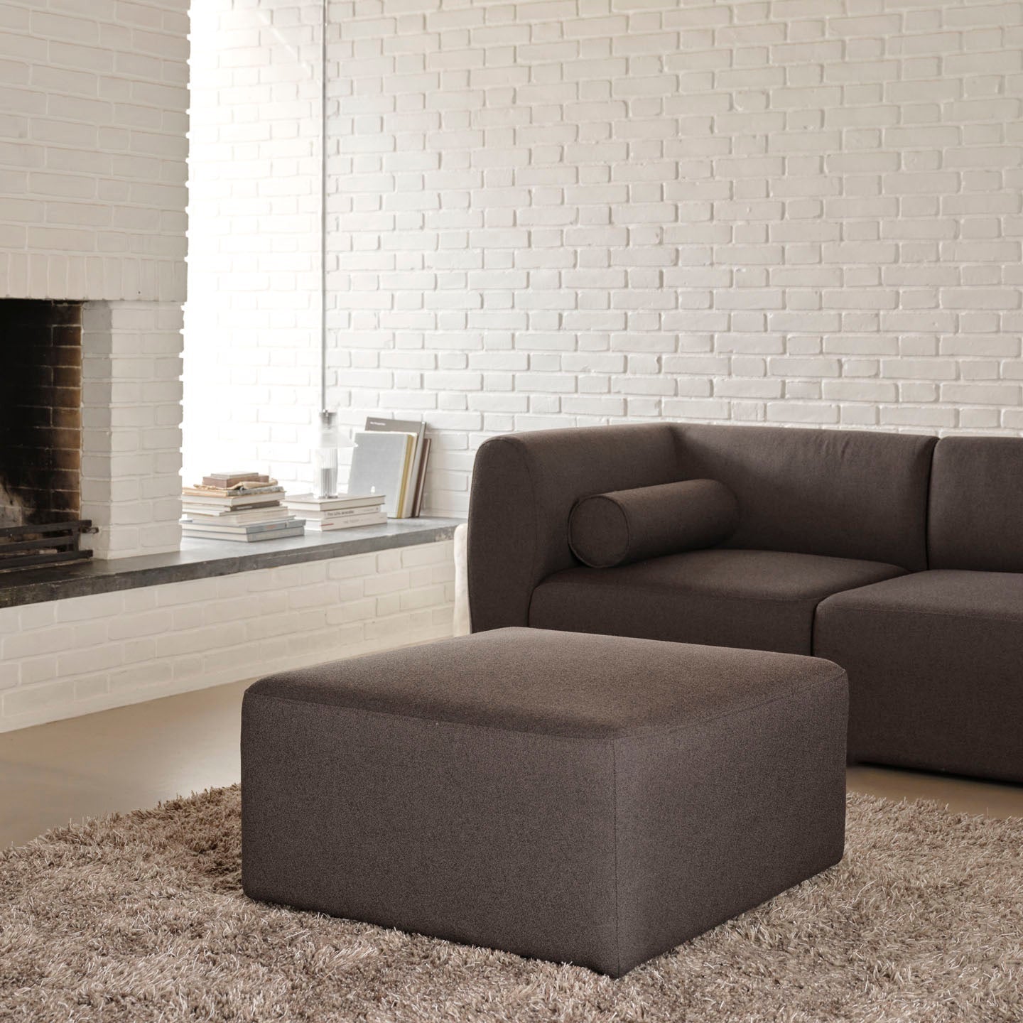 L47 Korinth Venstre hjørne modul, MTO Bowen, Black-Brown (7030.21) af Krøyer & Sætter-Lassen