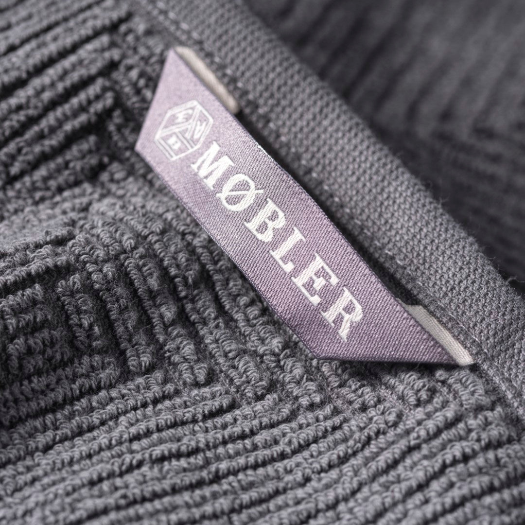 R33 Kirkeby Håndklædepakke Granite Gray 4 stk af Gitte Lægård - Miljøbillede