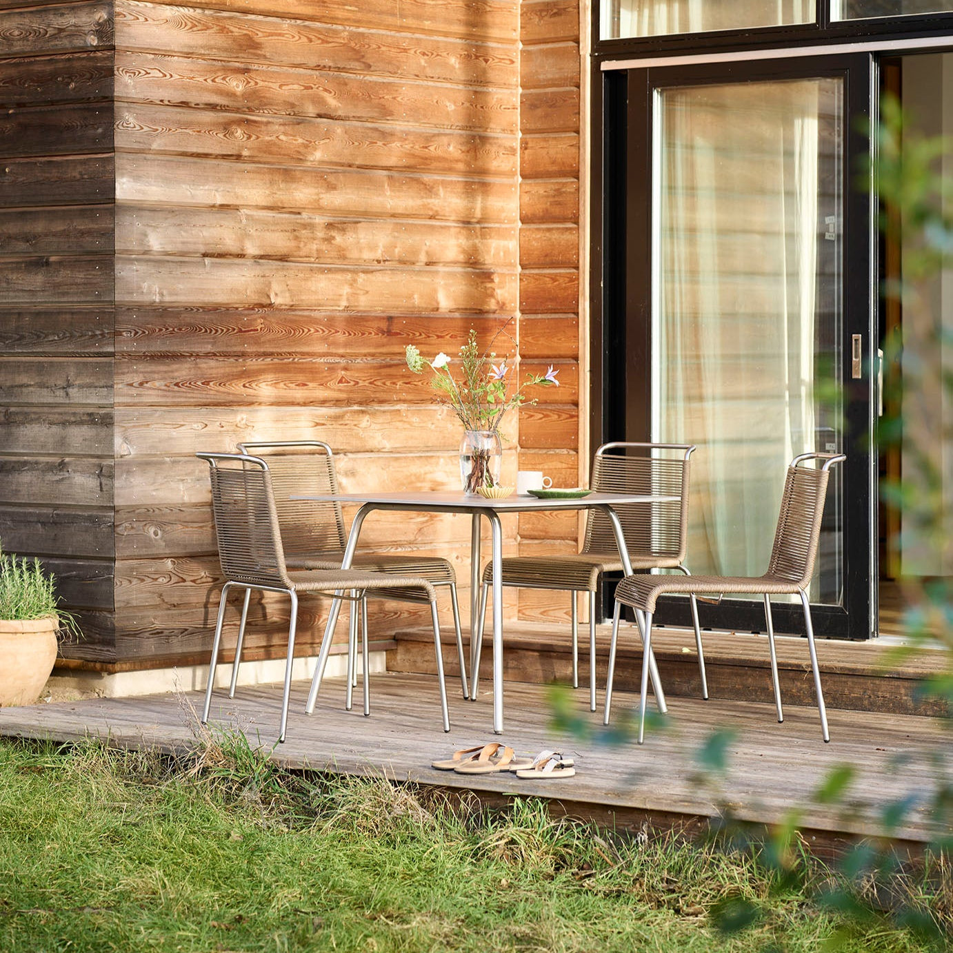 Teglgaard Lille Havesæt 90x90/Brun M20 & M21 af Salto & Sigsgaard - Miljøbillede