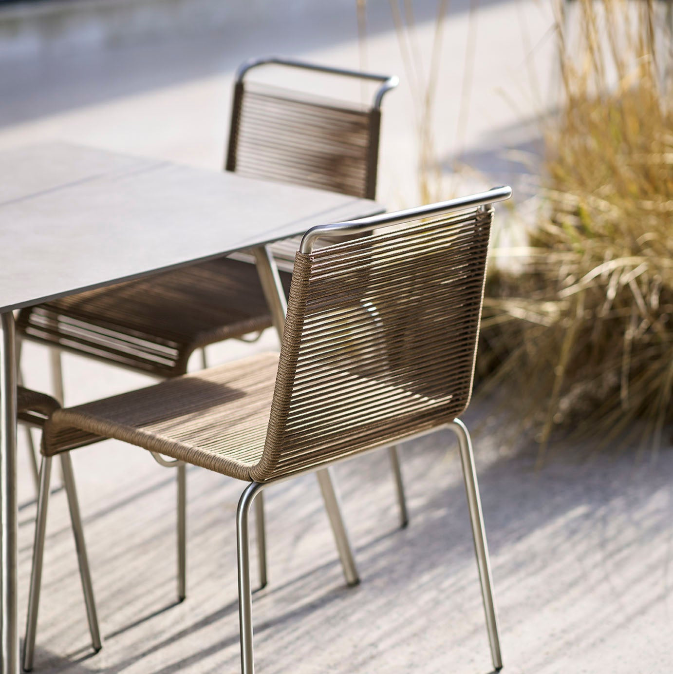 Teglgaard Lille Havesæt 90x90/Brun M20 & M21 af Salto & Sigsgaard - Miljøbillede