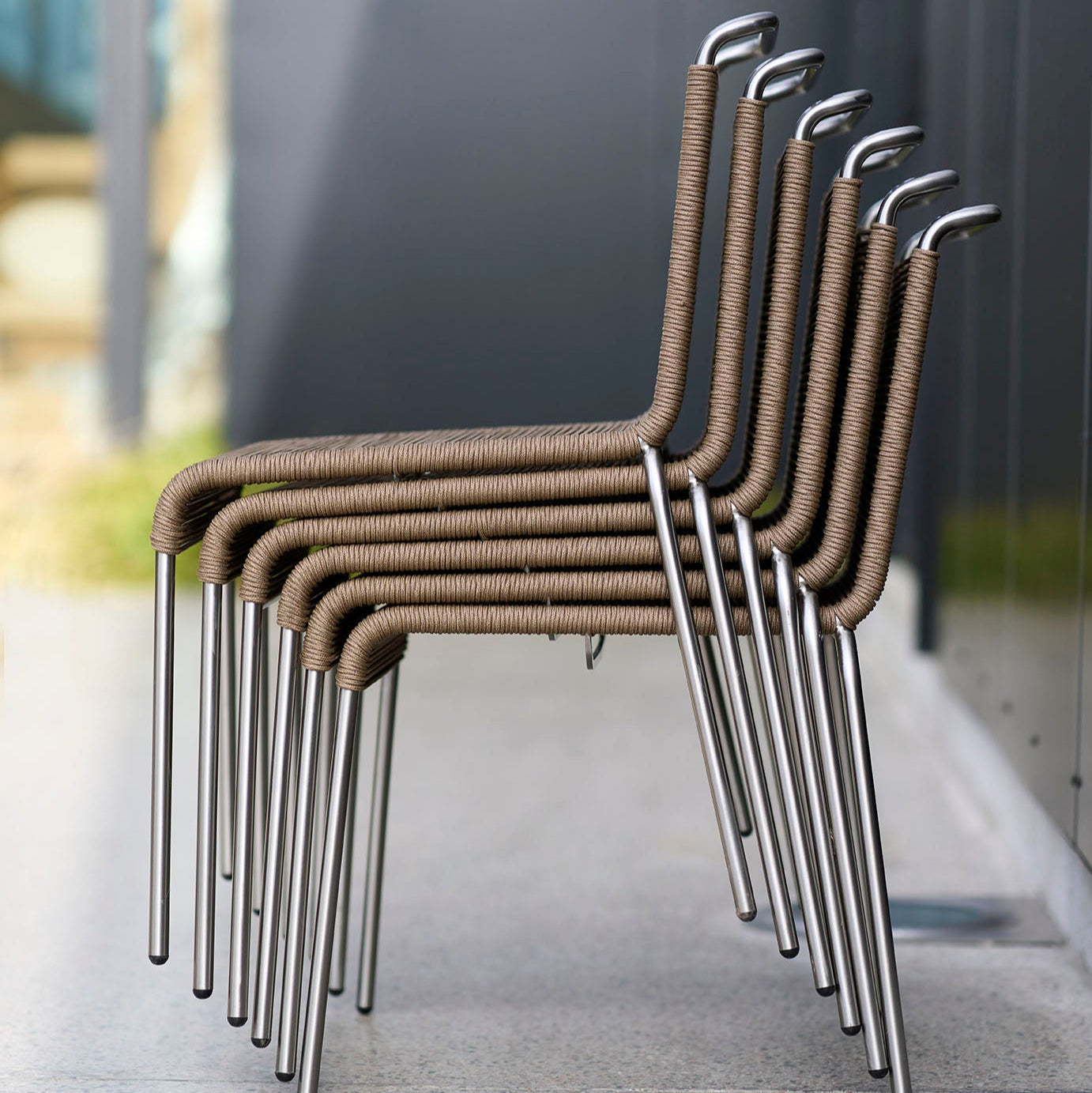 Teglgaard Lille Havesæt Ø90/Brun M20 & M21 af Salto & Sigsgaard - miljøbillede