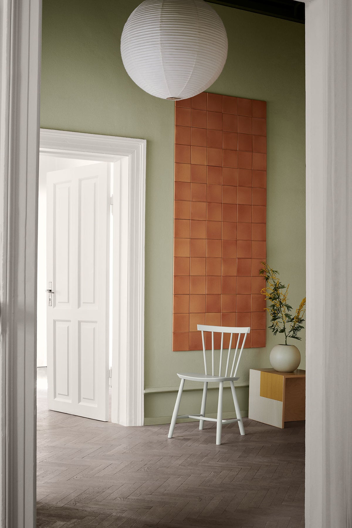 J46 - Stol - Bøg - Dust & Bones - Lifestyle 1