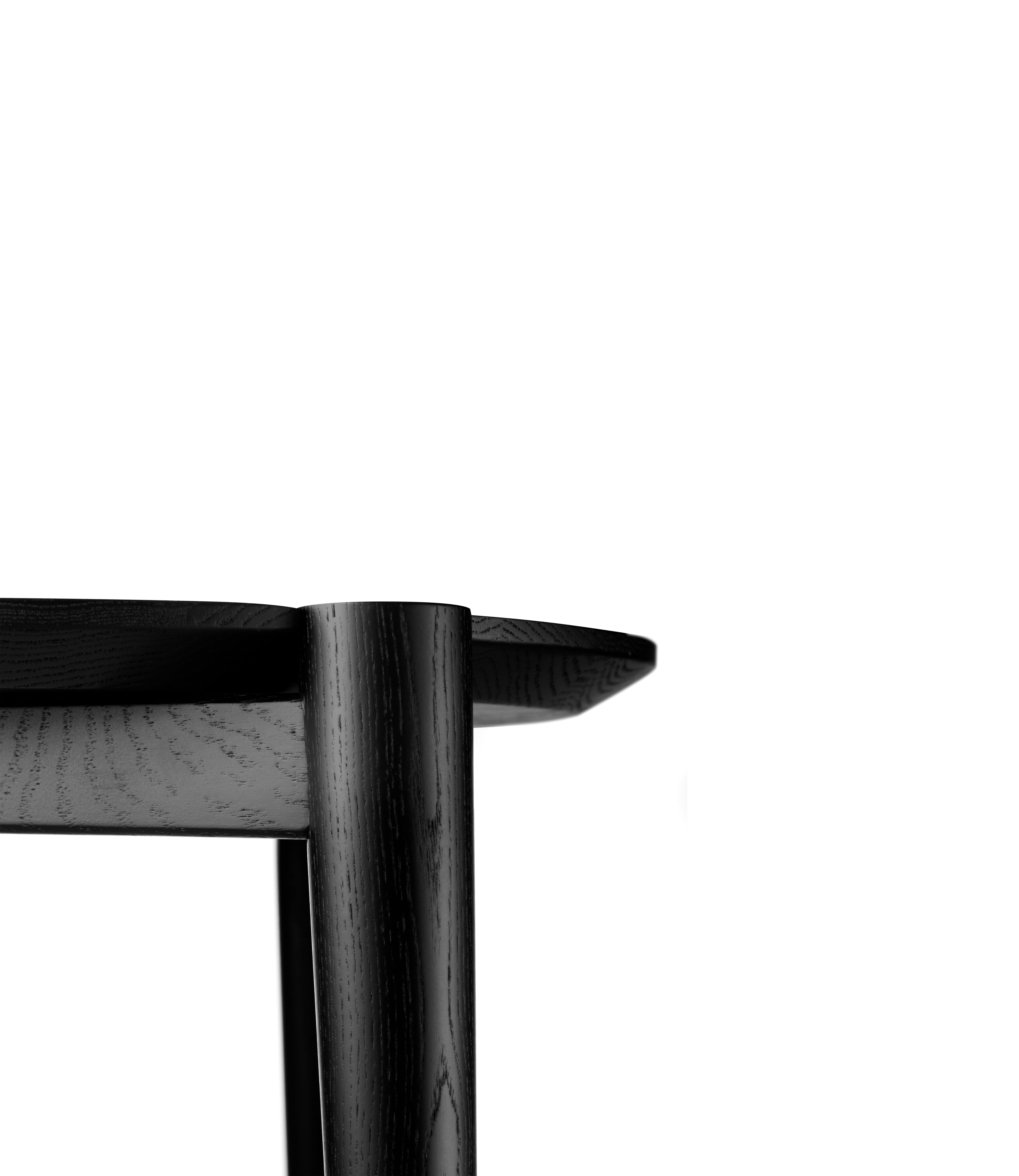 D102 Søs - Sofabord - Eg - Jet Black - Ø85